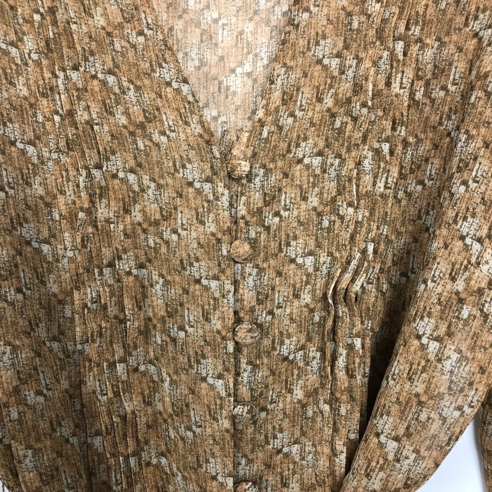 Axcess a Liz Clairborne Company Light Brown Floral Blouse L - Picture 3 of 6